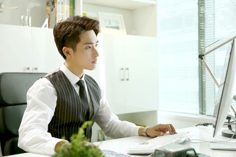 微微一笑很倾城张赫剧照 微微一笑很倾城张赫