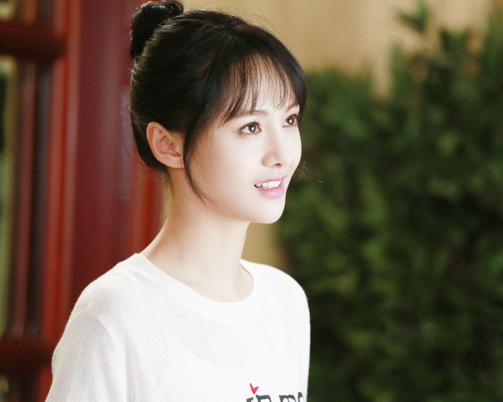 Zheng Shuang Warms Hearts Reading Fan Letters She's Kept for the Last ...