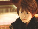 短发女生