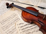 小提琴和乐谱