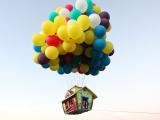 飞翔的热气球小屋