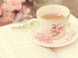 享受下午茶的芬芳