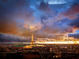 夜色下的巴黎铁塔