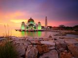 美丽的马六甲海峡清真寺